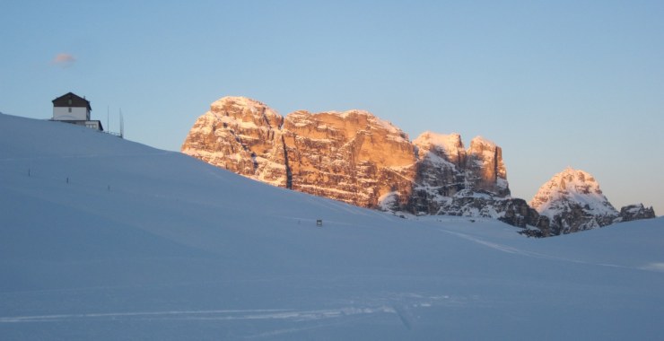 Rifugio Auronzo al tramonto