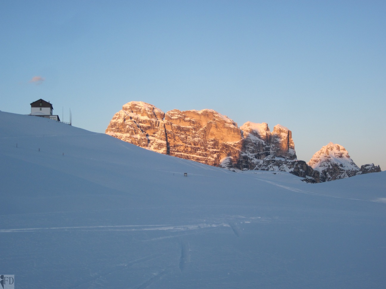 Rifugio Auronzo al tramonto