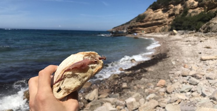 Portarsi da bere e cibo