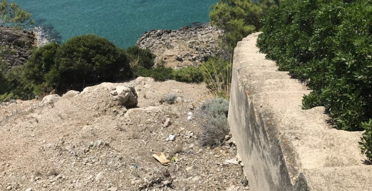 Discesa per la scalinata